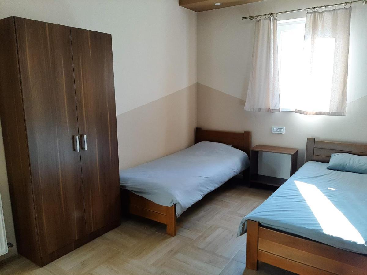 Astra Hotel Bečej Exterior foto